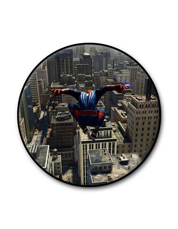 Spiderman swinging in New York Popgrip